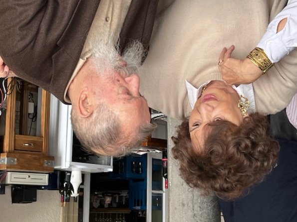 6BA2C5E0-E271-42C8-A227-F40CE35FBF35